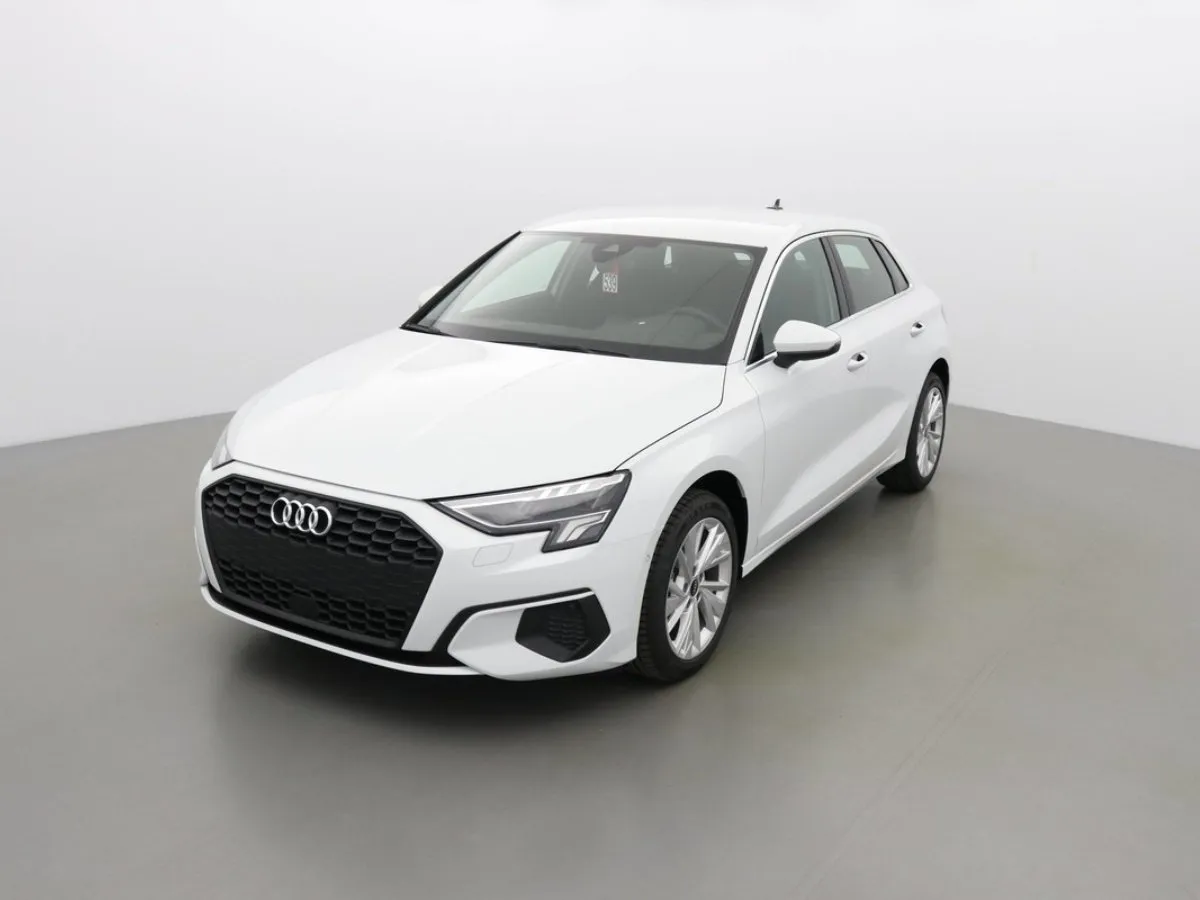 Audi A3 SPORTBACK (8Y) 30 TFSI MHEV 110 DESIGN Image 1